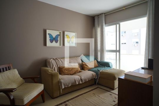 Sala de apartamento à venda com 2 quartos, 65m² em Harmonia, Canoas