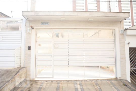 Fachada de casa à venda com 3 quartos, 150m² em Vila Dom Pedro I, São Paulo