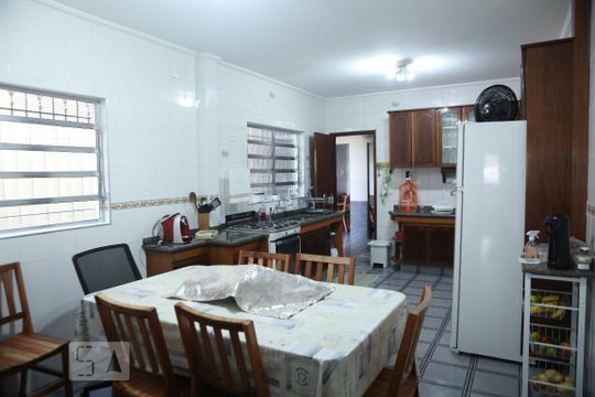 Cozinha de casa à venda com 3 quartos, 150m² em Vila Dom Pedro I, São Paulo