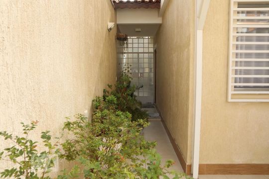 Entrada de casa à venda com 3 quartos, 150m² em Vila Dom Pedro I, São Paulo