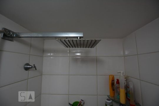 Banheiro Social de apartamento à venda com 2 quartos, 49m² em Irajá, Rio de Janeiro