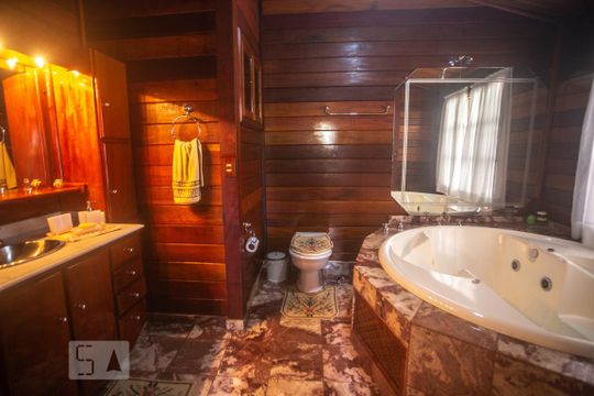 Banheiro suíte de casa à venda com 4 quartos, 352m² em Dos Casa, São Bernardo do Campo