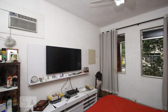 Quarto 1 de casa à venda com 3 quartos, 206m² em Botafogo, Rio de Janeiro