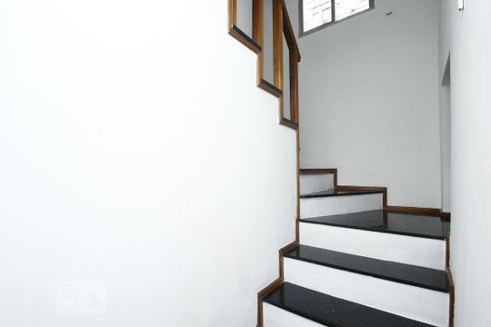 Escada de casa à venda com 3 quartos, 206m² em Botafogo, Rio de Janeiro