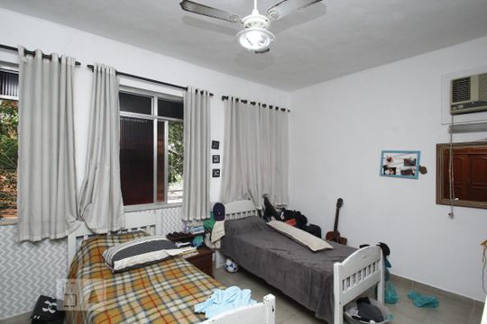 Quarto 2 de casa à venda com 3 quartos, 206m² em Botafogo, Rio de Janeiro