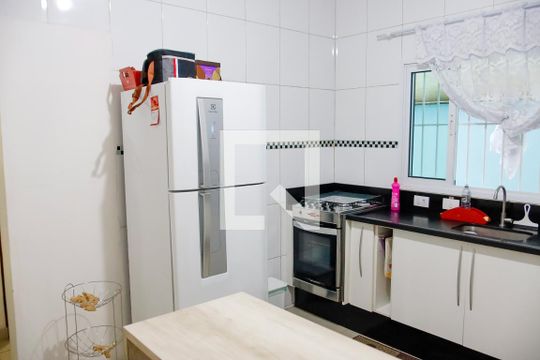 Cozinha de casa à venda com 6 quartos, 170m² em Santa Maria, Osasco