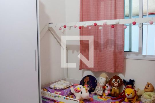 Quarto 1 de casa à venda com 6 quartos, 170m² em Santa Maria, Osasco