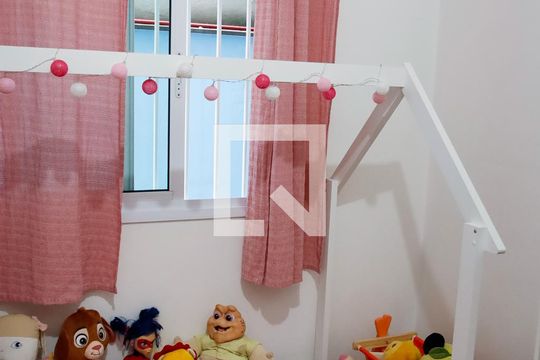 Quarto 1 de casa à venda com 6 quartos, 170m² em Santa Maria, Osasco