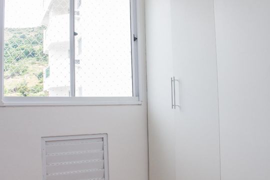 Quarto 01 de apartamento à venda com 3 quartos, 63m² em Engenho de Dentro, Rio de Janeiro