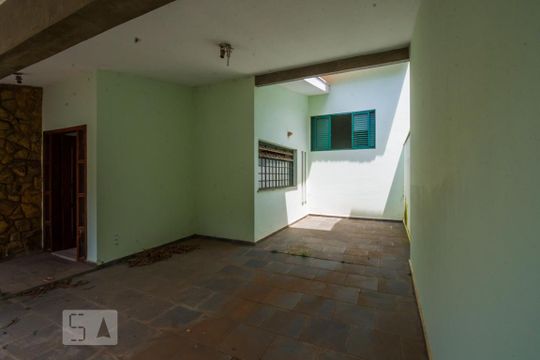 Garagem de casa à venda com 3 quartos, 350m² em Jardim das Paineiras, Campinas