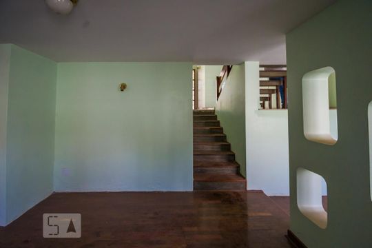 Sala de TV de casa à venda com 3 quartos, 350m² em Jardim das Paineiras, Campinas