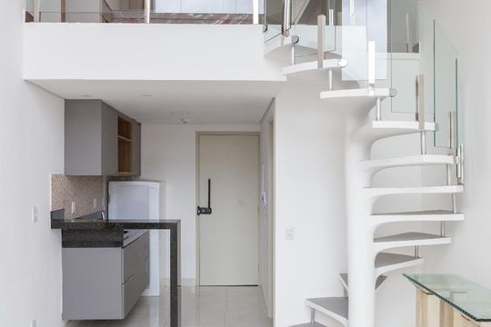 Sala de kitnet/studio para alugar com 1 quarto, 39m² em Barra Funda, São Paulo