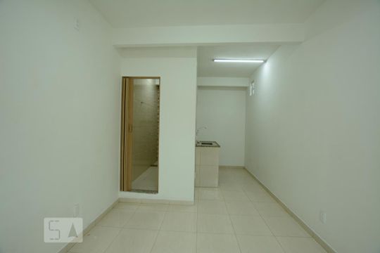 Casa para alugar com 1 quarto, 20m² em Bonsucesso, Rio de Janeiro