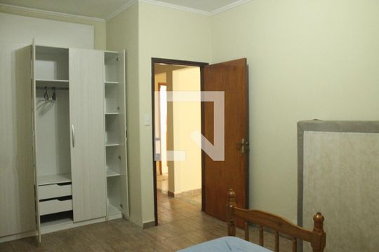 Quarto 1 de casa para alugar com 2 quartos, 130m² em Jardim Capivari, Campinas