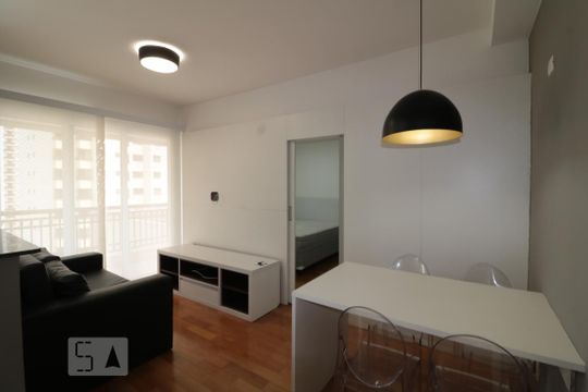Sala de apartamento à venda com 1 quarto, 40m² em Vila Regente Feijó, São Paulo