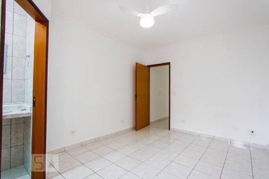 Quarto 1 - Suíte de casa para alugar com 3 quartos, 109m² em Jardim Las Vegas, Santo André