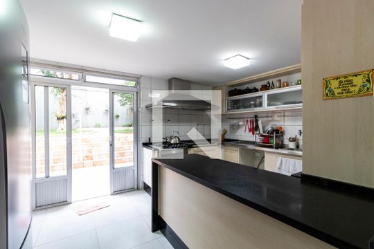Cozinha de casa à venda com 4 quartos, 348m² em Jardim da Saúde, São Paulo