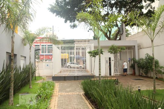 Portaria de apartamento para alugar com 2 quartos, 37m² em Liberdade, São Paulo