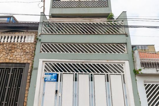 Fachada de casa à venda com 3 quartos, 125m² em Vila Primavera, São Paulo