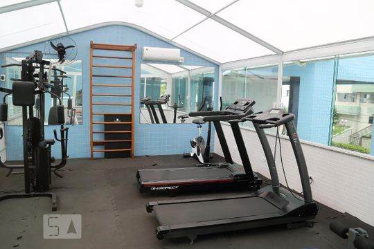 Academia de apartamento para alugar com 3 quartos, 174m² em Vila Tupi, Praia Grande