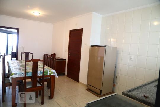 Cozinha de apartamento para alugar com 3 quartos, 174m² em Vila Tupi, Praia Grande