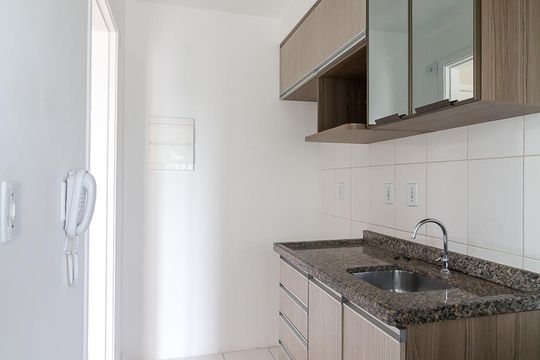 Cozinha de apartamento à venda com 2 quartos, 49m² em Vila Rio, Guarulhos