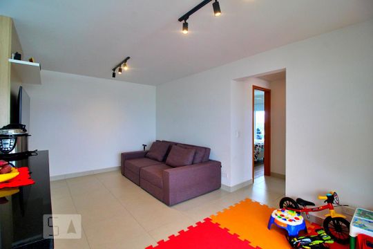 Sala de apartamento à venda com 2 quartos, 83m² em Parque Bandeirante, Santo André