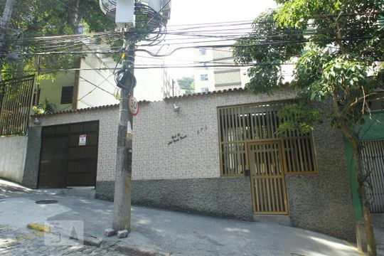Fachada de apartamento para alugar com 2 quartos, 50m² em Laranjeiras, Rio de Janeiro