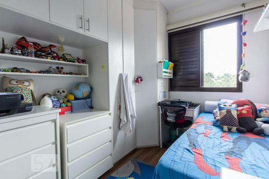 Quarto 1 de apartamento à venda com 2 quartos, 50m² em Vila Carmosina, São Paulo