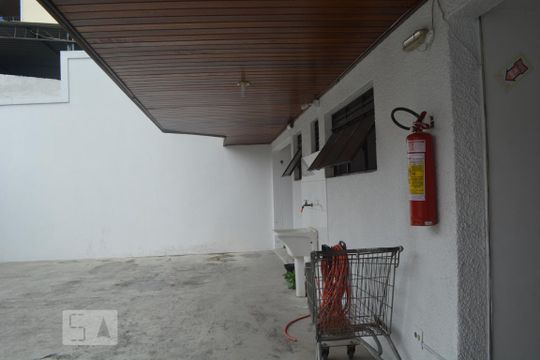 Garagem de apartamento para alugar com 3 quartos, 140m² em Jardim Carioca, Rio de Janeiro
