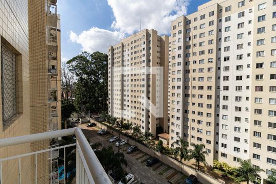 Vista da Varanda da Sala de apartamento para alugar com 2 quartos, 48m² em Parque Bristol, São Paulo