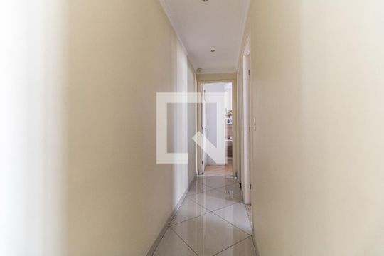 Corredor de apartamento para alugar com 2 quartos, 48m² em Parque Bristol, São Paulo