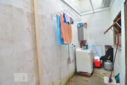 Área de serviço de casa à venda com 3 quartos, 260m² em São José, Canoas