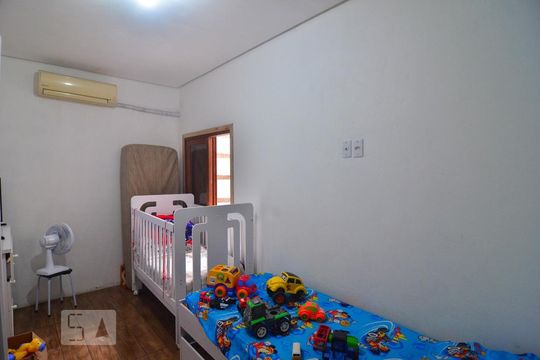 Quarto 1 de casa à venda com 3 quartos, 260m² em São José, Canoas