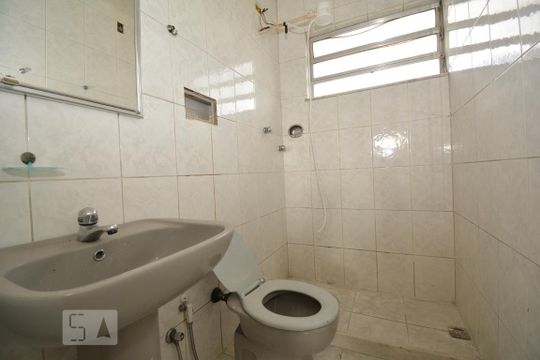 Banheiro de apartamento à venda com 3 quartos, 200m² em Irajá, Rio de Janeiro