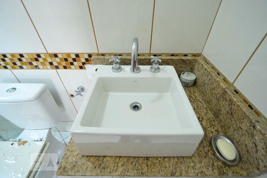 Banheiro da Suíte 1 de casa à venda com 4 quartos, 450m² em Vila do Bosque, São Paulo
