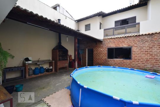 Quintal de casa à venda com 4 quartos, 450m² em Vila do Bosque, São Paulo