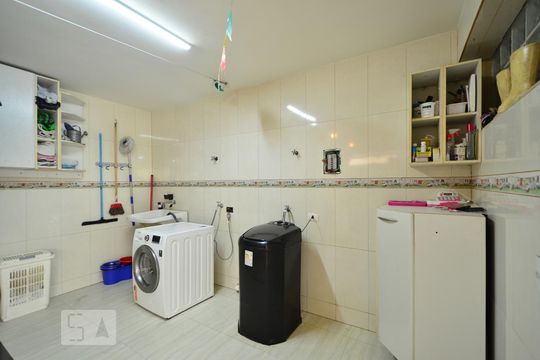 Área de Serviço de casa à venda com 4 quartos, 450m² em Vila do Bosque, São Paulo