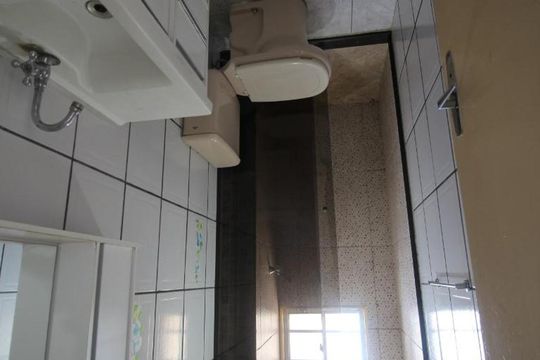 Banheiro de apartamento à venda com 2 quartos, 44m² em São Miguel Paulista, São Paulo