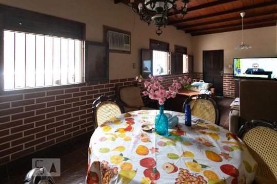 Sala de casa à venda com 3 quartos, 732m² em Vargem Pequena, Rio de Janeiro