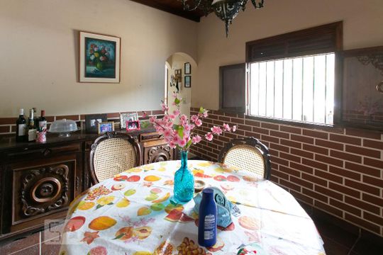 Sala de casa à venda com 3 quartos, 732m² em Vargem Pequena, Rio de Janeiro