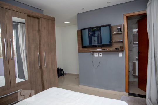Casa à venda com 5 quartos, 240m² em Piraporinha, Diadema