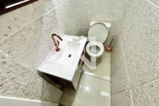 Lavabo de casa para alugar com 5 quartos, 200m² em Jardim São Paulo(zona Norte), São Paulo