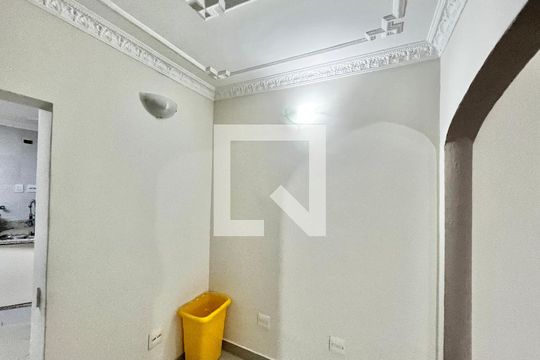 Corredor de casa para alugar com 5 quartos, 200m² em Jardim São Paulo(zona Norte), São Paulo