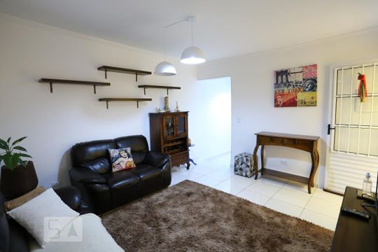 Sala de casa à venda com 2 quartos, 139m² em Jardim Danfer, São Paulo