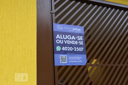 Fachada de casa à venda com 2 quartos, 139m² em Jardim Danfer, São Paulo