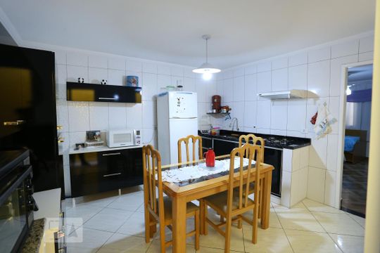 Cozinha de casa à venda com 2 quartos, 139m² em Jardim Danfer, São Paulo