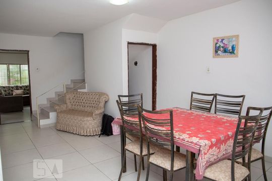Casa à venda com 6 quartos, 370m² em Centro, Diadema
