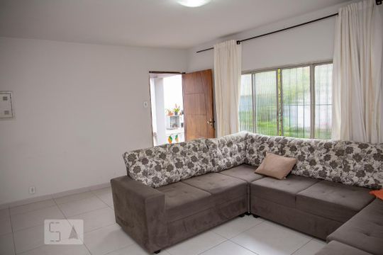 Casa à venda com 6 quartos, 370m² em Centro, Diadema
