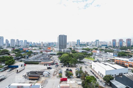Vista de apartamento à venda com 1 quarto, 30m² em Parque Industrial Tomas Edson, São Paulo